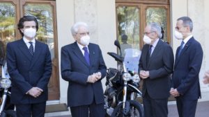 Duas Moto Guzzi para a guarda de honra do Presidente Mattarella thumbnail