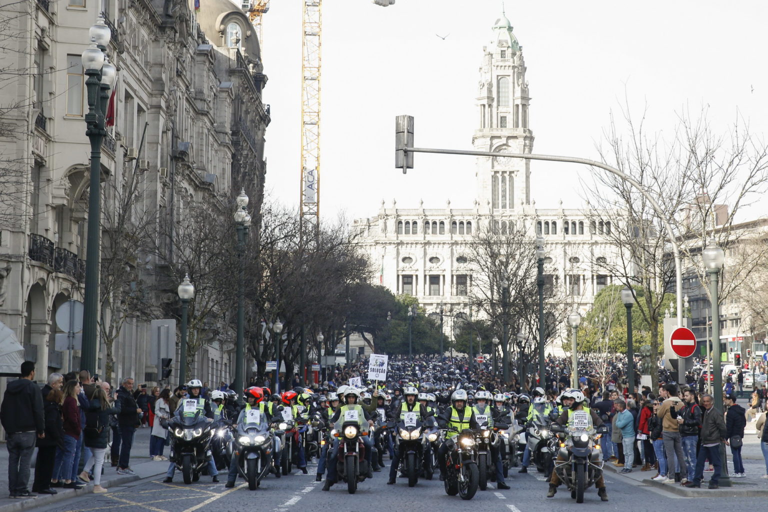 [Imagem: manifestacao-de-motociclistas-porto-18-f...6x1024.jpg]
