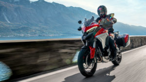 Ducati Multistrada V4 S vence o Alpen Masters 2021 thumbnail