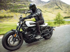 Harley-Davidson Sportster S supera recorde em teste de resistência thumbnail