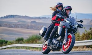 Ducati World Première 2022 prossegue com as novidades que completam a gama Ducati thumbnail