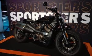 Harley-Davidson suspende fornecimento de motos à Rússia thumbnail