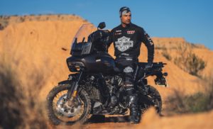 Harley-Davidson com a Pan America 1250 na Baja de Aragon thumbnail