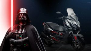 Yamaha XMAX ‘disfarçada’ de Darth Vader thumbnail