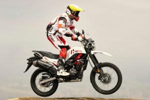 Hero XPulse 200 4V Rally Edition: Uma ‘dual sport’ inspirada no Dakar thumbnail