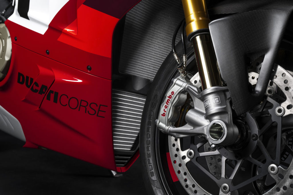 Ducati Panigale V4 R 2023 tem 218 cv de potência