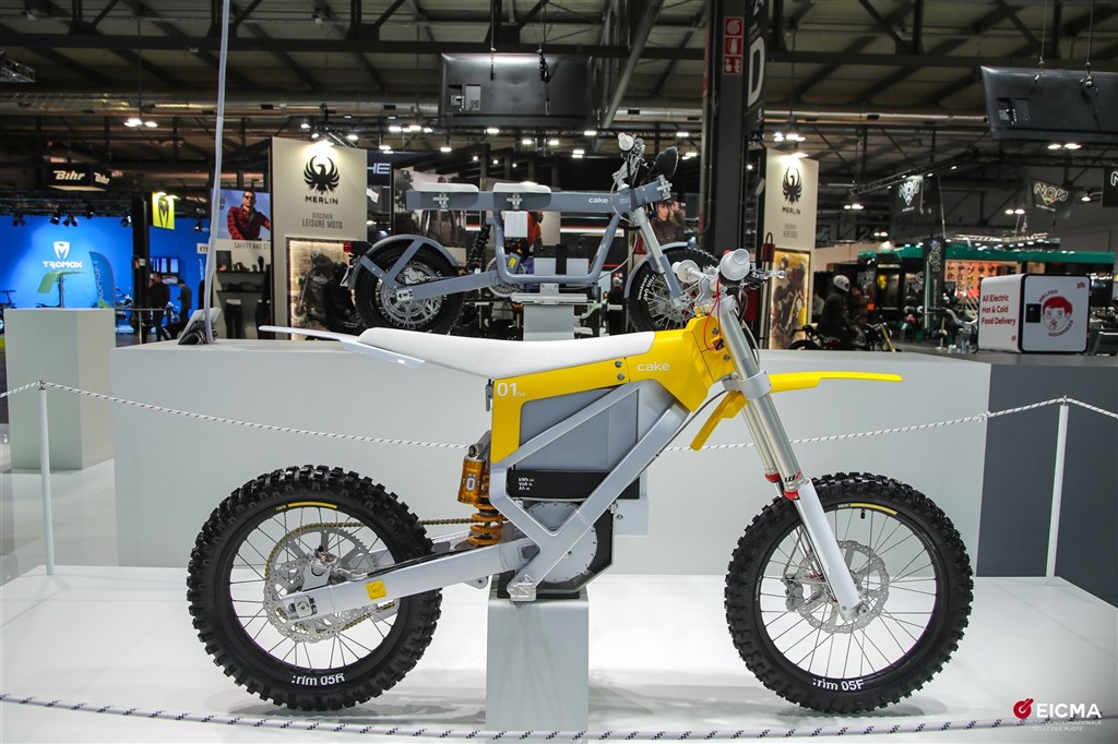 Motocross elétrica Cake Bukk é sucesso de vendas