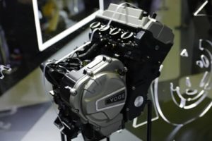 Voge revela um novo motor de quatro cilindros thumbnail