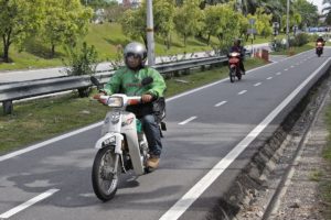Sinistralidade: Vias únicas para motos na Malásia thumbnail