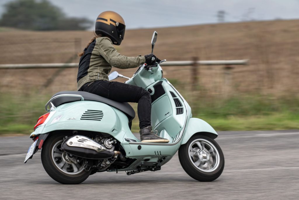 Lembra da Yamaha Jog? Scooter sobrevive no exterior, agora com