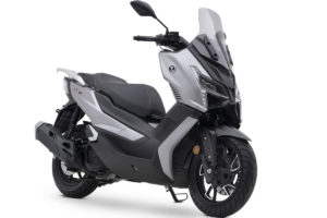 VOGE SR125 ‘23: Nova scoooter com ‘garra’ desportiva thumbnail