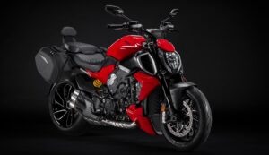 Ducati Diavel V4: Caráter e estilo reforçados com os acessórios Ducati Performance thumbnail