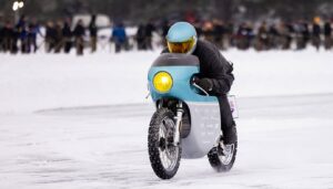 RGNT estabelece novo recorde mundial de velocidade no gelo thumbnail
