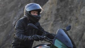 Ewan McGregor e Moto Guzzi juntos em “On to the Next Journey” thumbnail