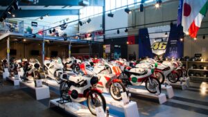 Histórias do Motor Valley: A Yamaha (e outras) na COMP Poggi Moto Collection thumbnail