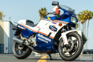 Insólito: Um contentor com 39 motos icónicas thumbnail