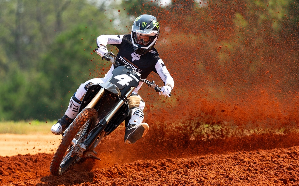 Triumph ‘MX 250’: Teste final da nova moto de motocross thumbnail