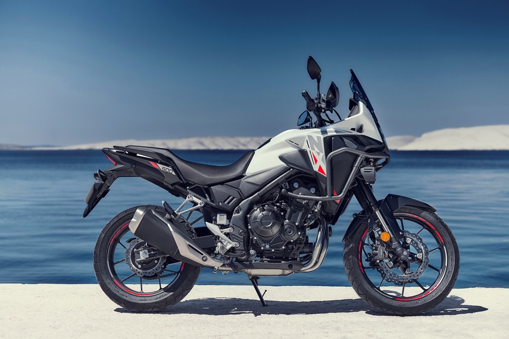 Honda CB 500 2024 é lançada com nova opção de cores - Automais