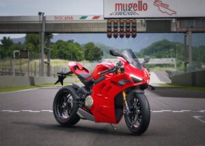 O novo configurador Ducati está online thumbnail