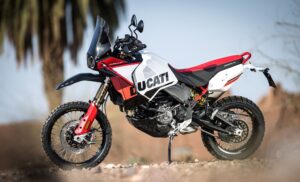 Ducati DesertX Rally ‘24: Rebelde do fora-de-estrada thumbnail