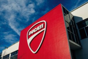Ducati fecha 2023 com lucros acima dos mil milhões de euros thumbnail