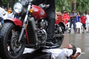 ‘Atropelado’ por 376 motos entrou para o Guinness Book thumbnail